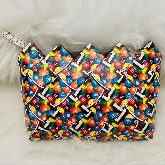 Mitz M&M Unique Hand Woven Clutch Handbag - Picture 2 of 11